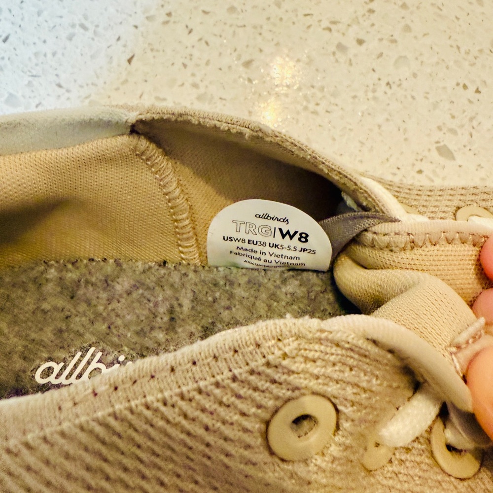 Allbirds Women’s Tree Sneakers - Picture 7 of 7